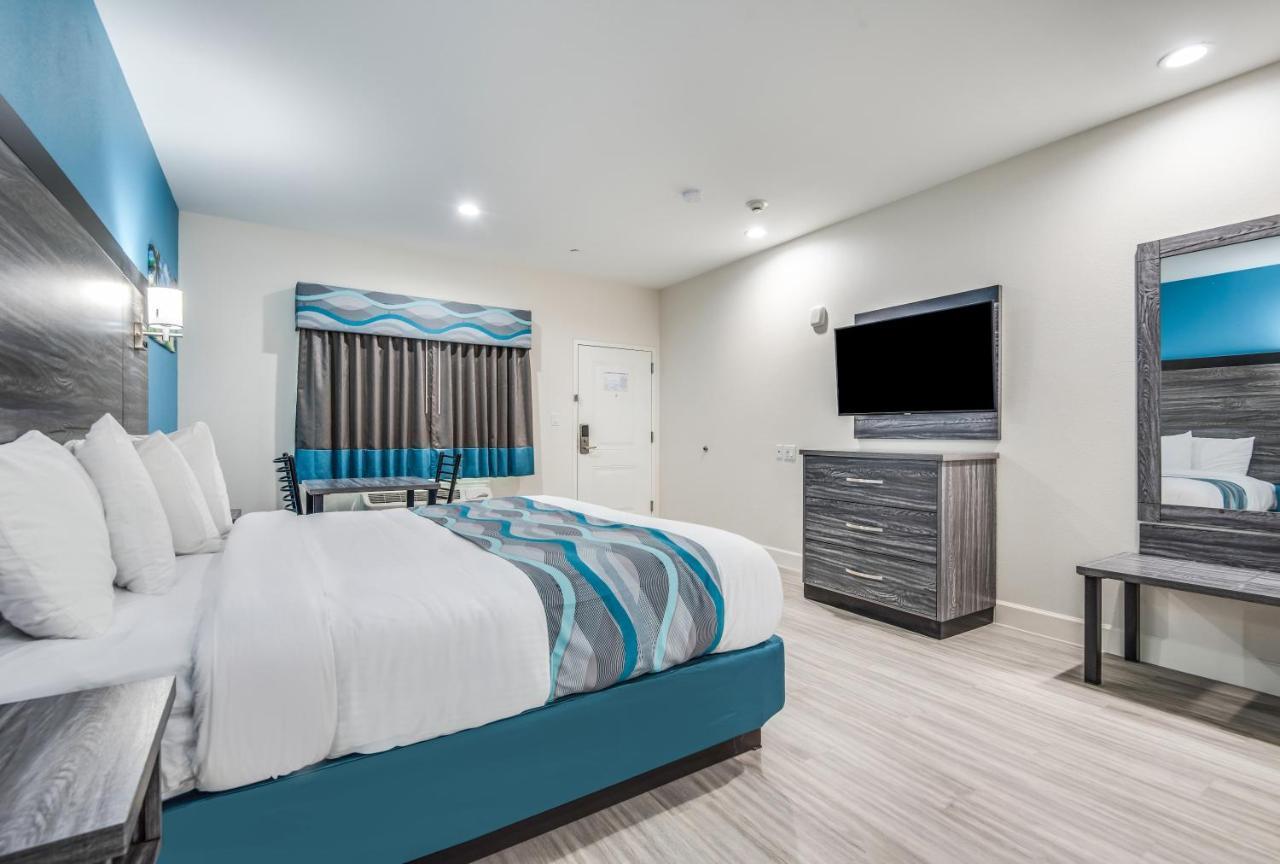 Americas Best Value Inn & Suites Houston At Hwy 6 Exterior foto